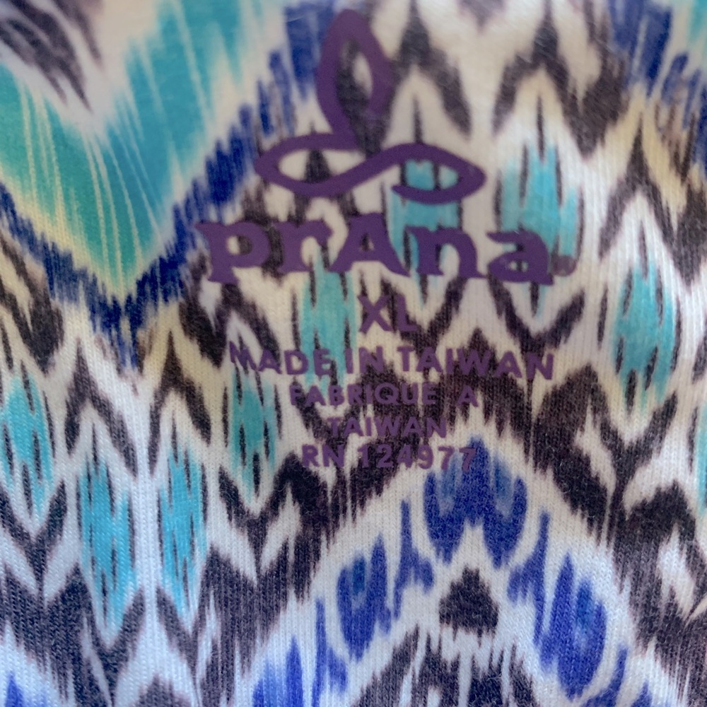 PRANA Chevron Print Blue Purple Golf Tennis Athletic Dress Size XL - Picture 9 of 9